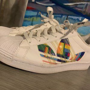 EUC Adidas Superstar Originals Pride Mens Shoes Size 6 Women 8